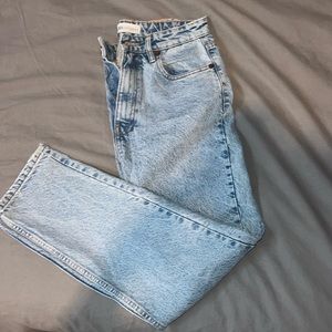 Zara jeans in size EUR:38 and USA: 6